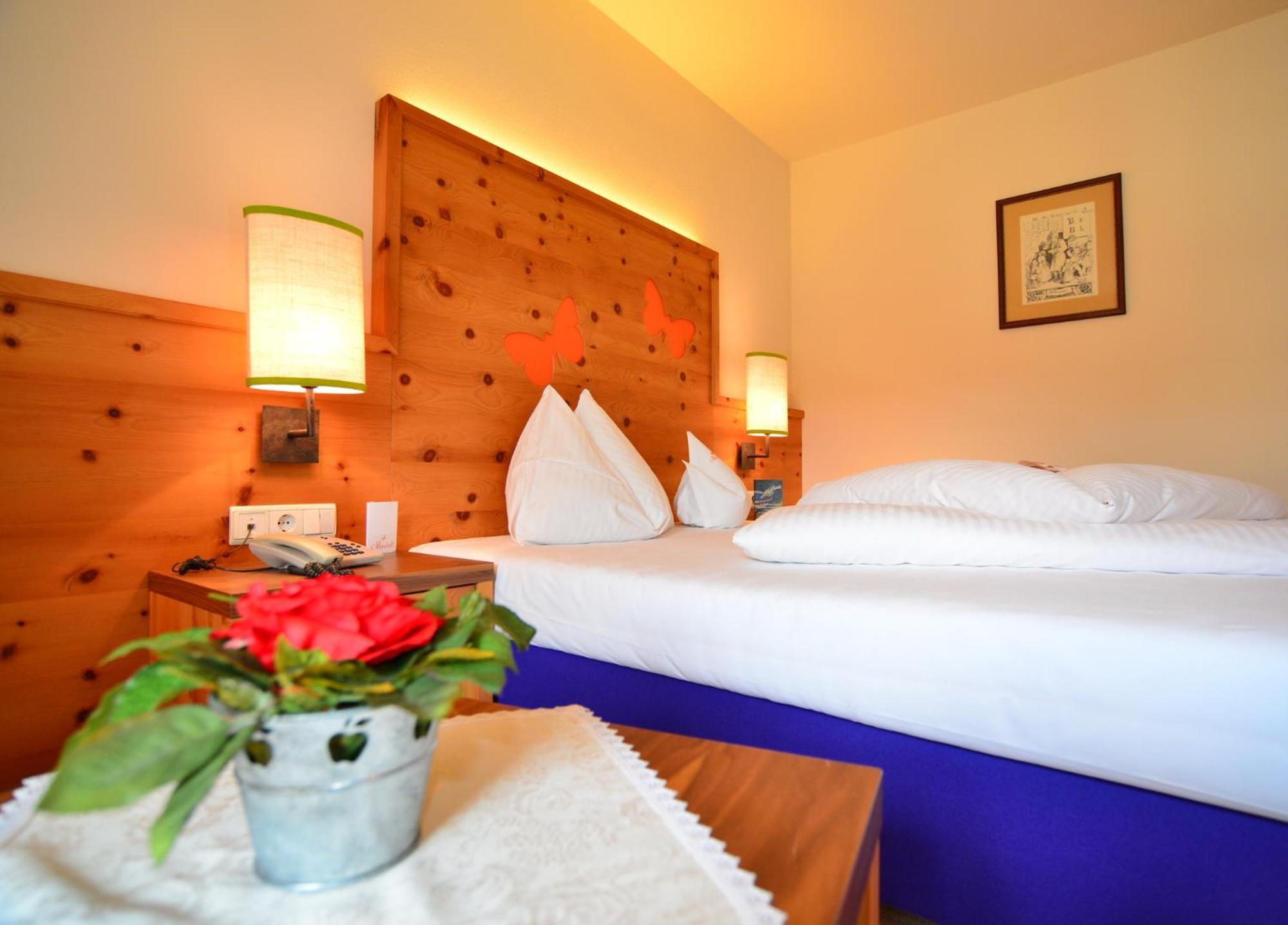 Mirabell Dolomites Hotel - Luxury Ayurveda & Spa Valdaora Kültér fotó