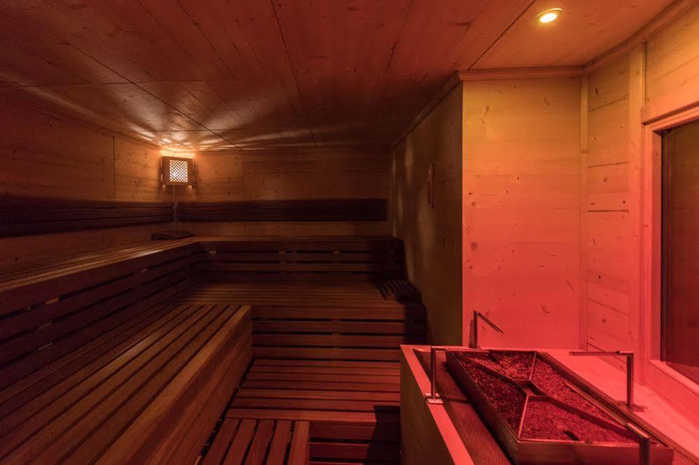 Mirabell Dolomites Hotel - Luxury Ayurveda & Spa Valdaora Kültér fotó
